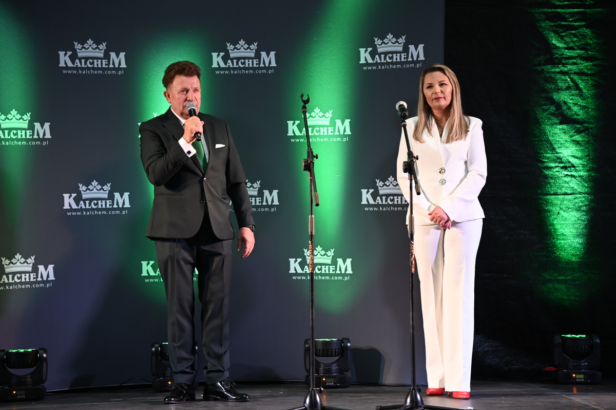 Kalchem Waldemar Kalisz i Elwira Najda Tu też kupisz maszyny i cześci CLAAS: Szadów Księży – nowa, piąta placówka PHZ Kalchem