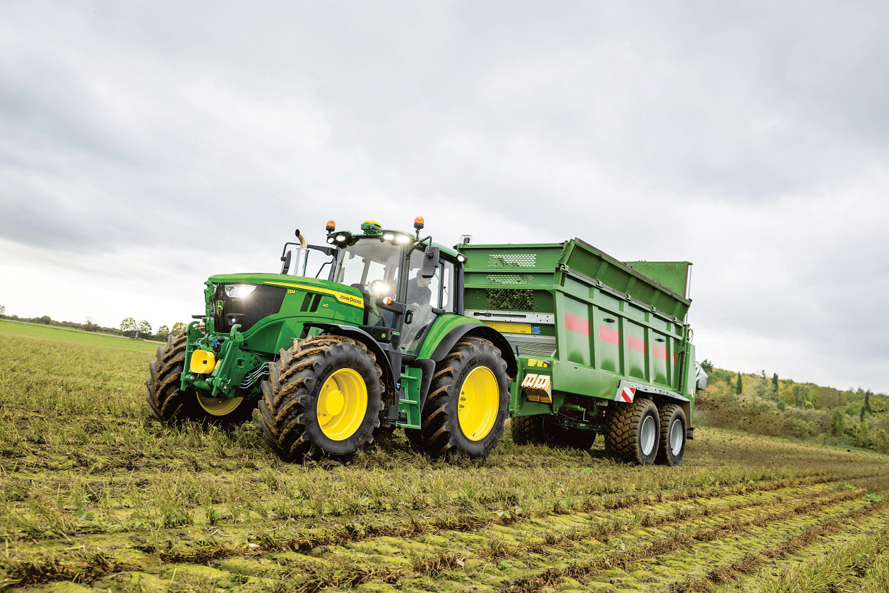 r2g096737 LSC John Deere aktualizuje serię ciągników 6M na rok modelowy 2027   teraz z przekładnią e19