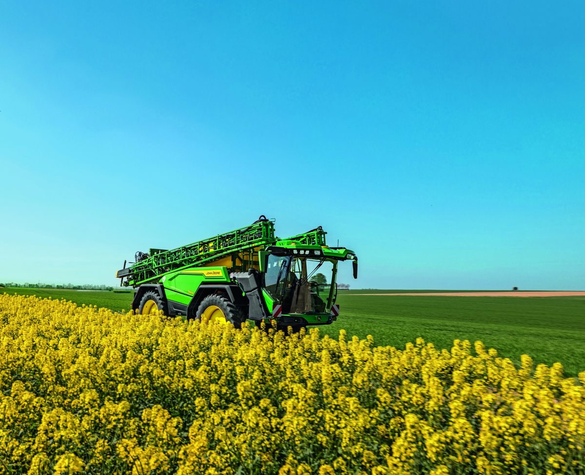 John Deere 500R Agro Show Te maszyny od John Deere ruszą w pole w 2027 r. Premiera już na Agro Show!