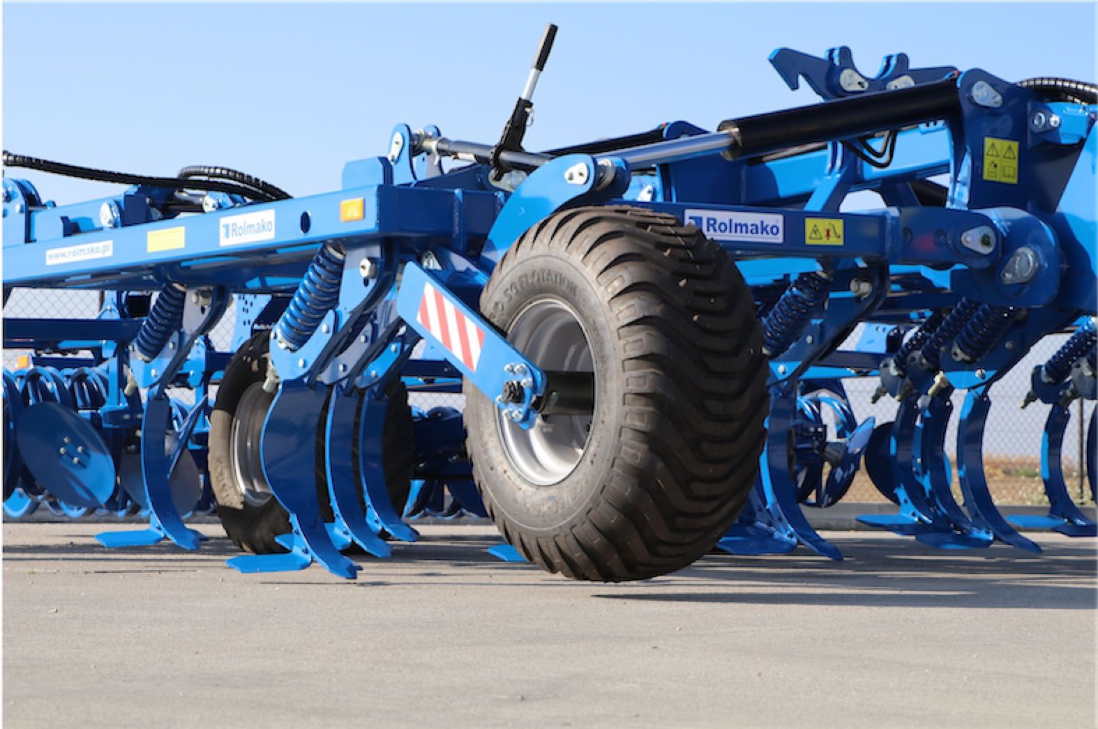 Uprawa Bezorkowa, Siew w Mulcz czy Strip Till – Jak Wybrać Najlepszą Metodę Uprawy? 2 Rolmako Kultywator U436 Uprawa Bezorkowa, Siew w Mulcz czy Strip Till – Jak Wybrać Najlepszą Metodę Uprawy?